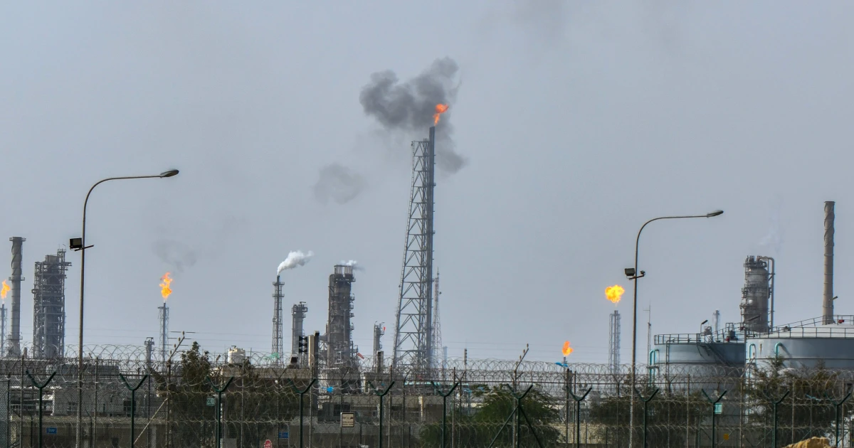 Iran and Kuwait report attacks on water and power infrastructure as strikes escalate