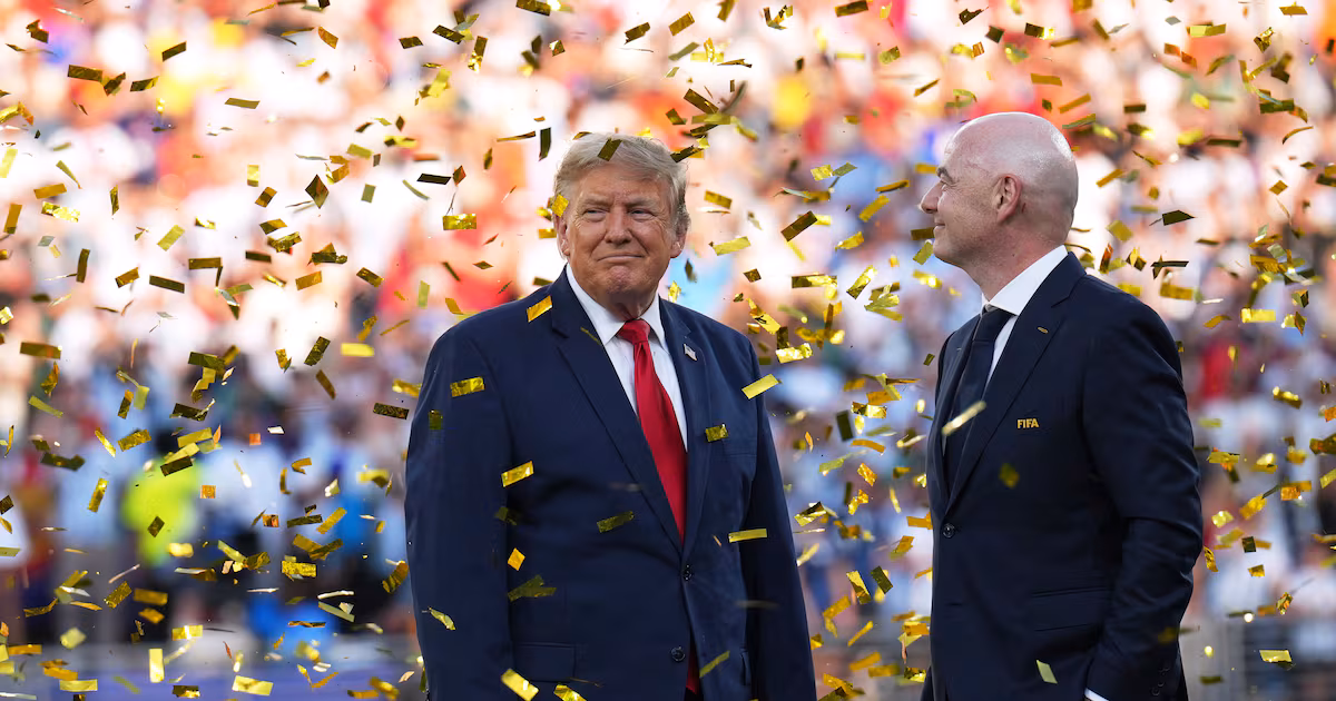 Boos as Trump and Infantino enter the field for World Cup trophy ceremony
