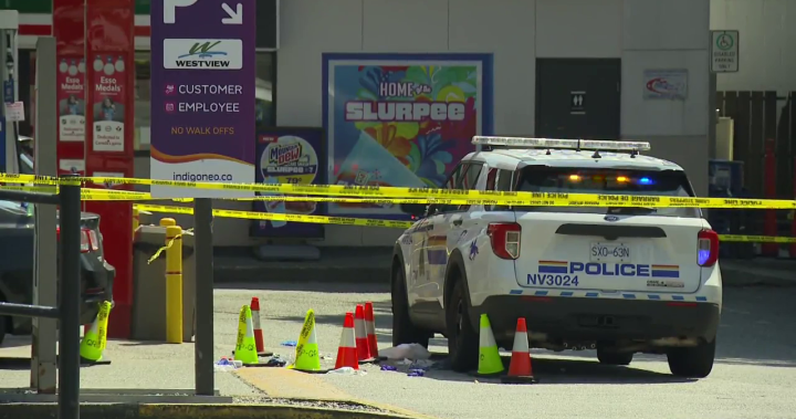 North Vancouver mall behind tape after police