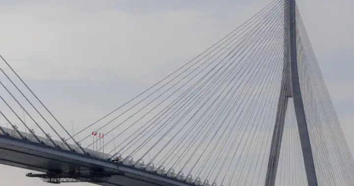Trump says original Gordie Howe bridge deal is dead, contradicting Carney
