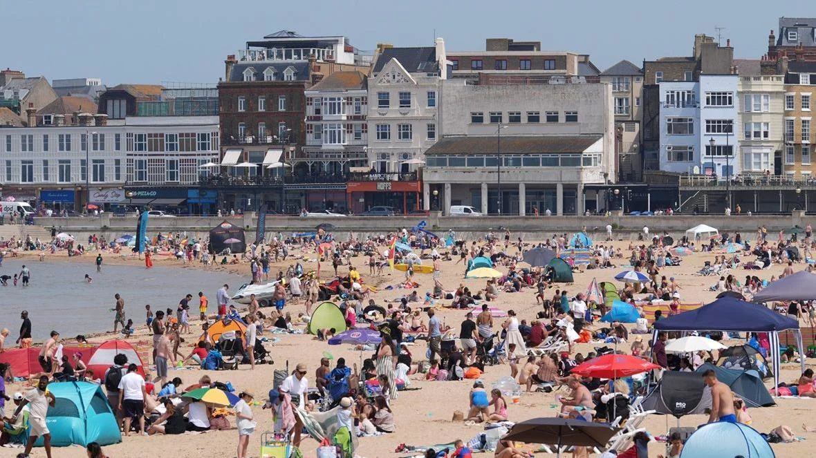 Three airlifted to hospital after sea alert