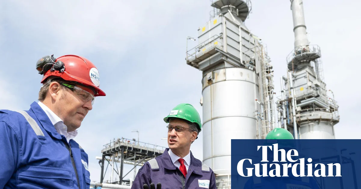 Ed Miliband indicates development and climate will be at heart of UK foreign policy | World Bank