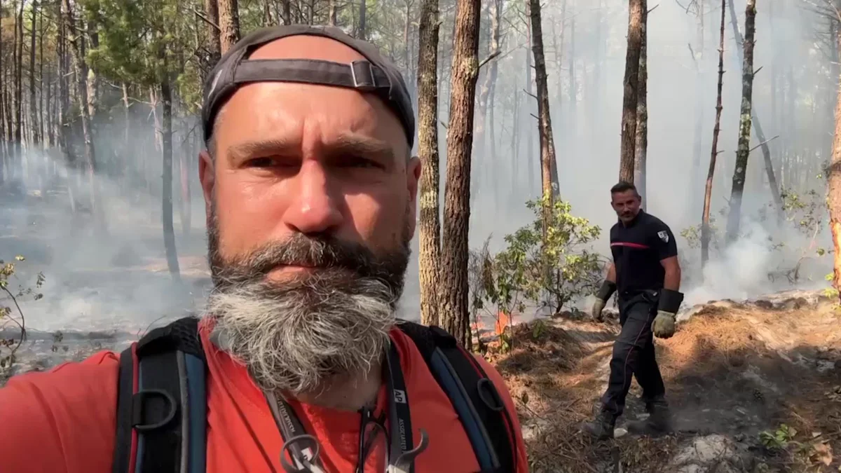 Winds expected to hamper battle against wildfires near Bordeaux