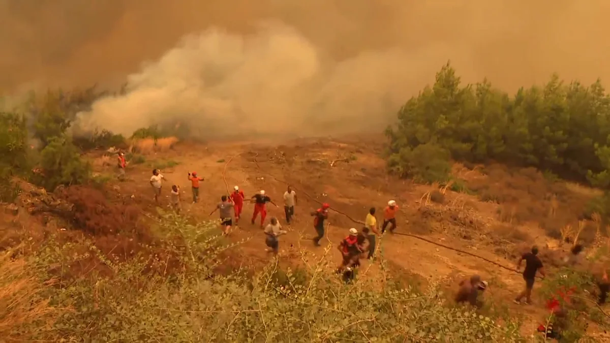 Firefighters battle fast