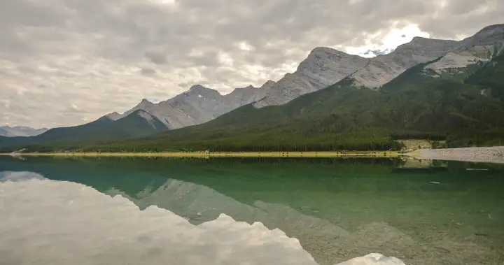 Young woman slips and dies while hiking in Kananaskis