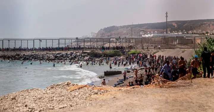 Thousands flood into Spain’s Ceuta from Morocco, sparking military response