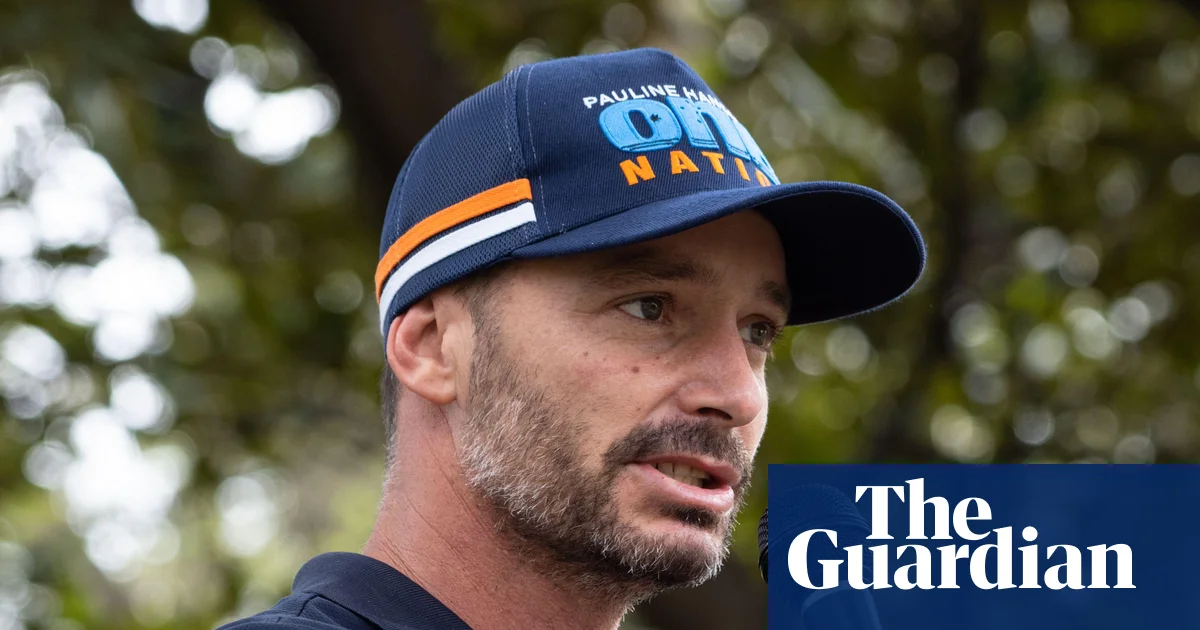 One Nation names eight Victorian election candidates as Hanson bars ABC and Guardian from press conferences