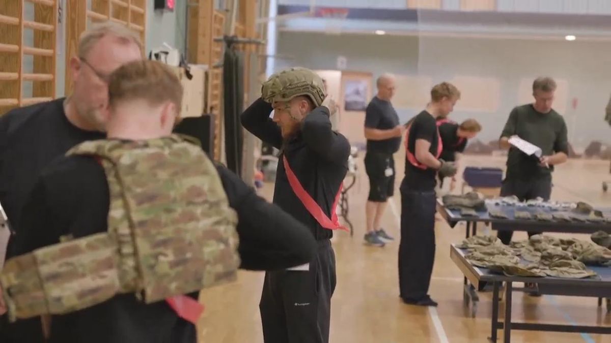 Denmark rolls out extended conscription service