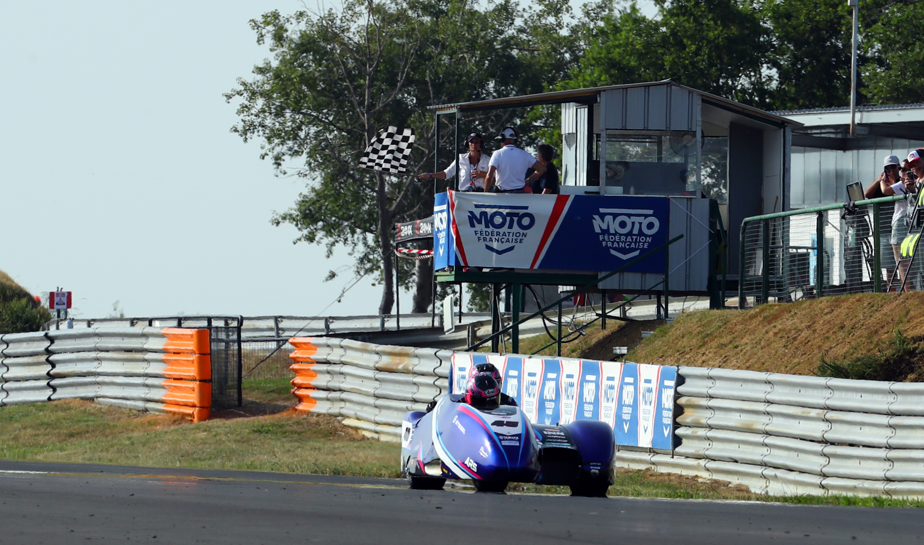 Payne and Rousseau lead FIM Sidecar World Championship charge into Cremona