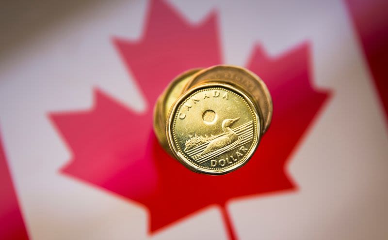 Canadian dollar seen rangebound as domestic economy recovers: Reuters poll
