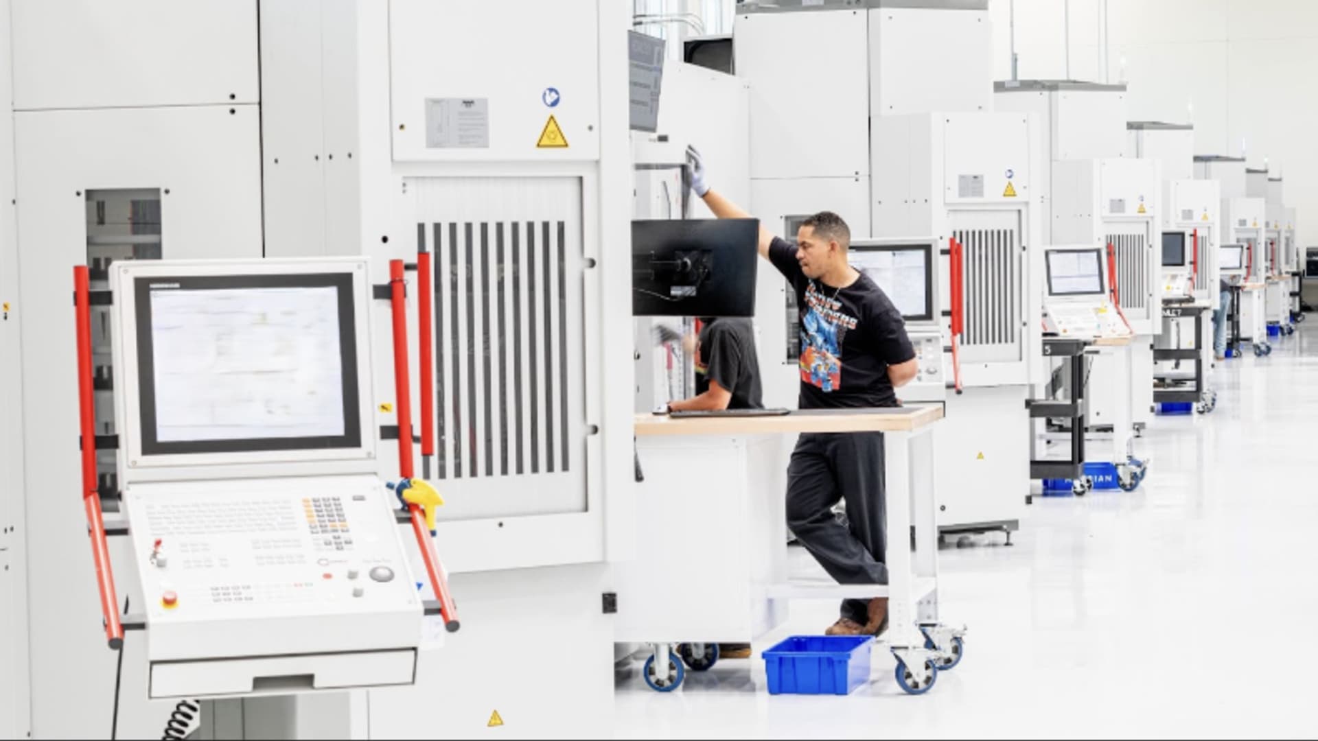 Hadrian valued at nearly $8 billion after fresh funding as money pours into defense tech