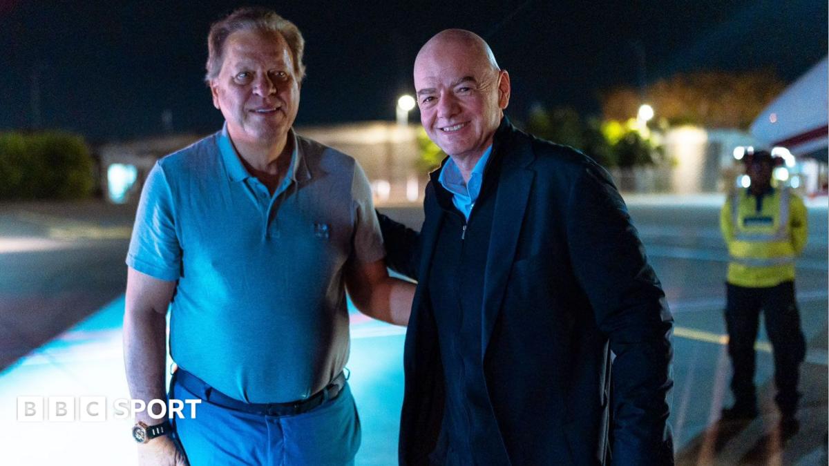 Gianni Infantino: Politicians, private jets and power
