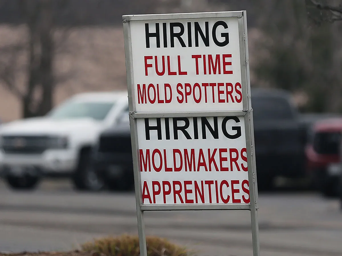 Canada's economy gains 75,000 new jobs, driving down unemployment rate