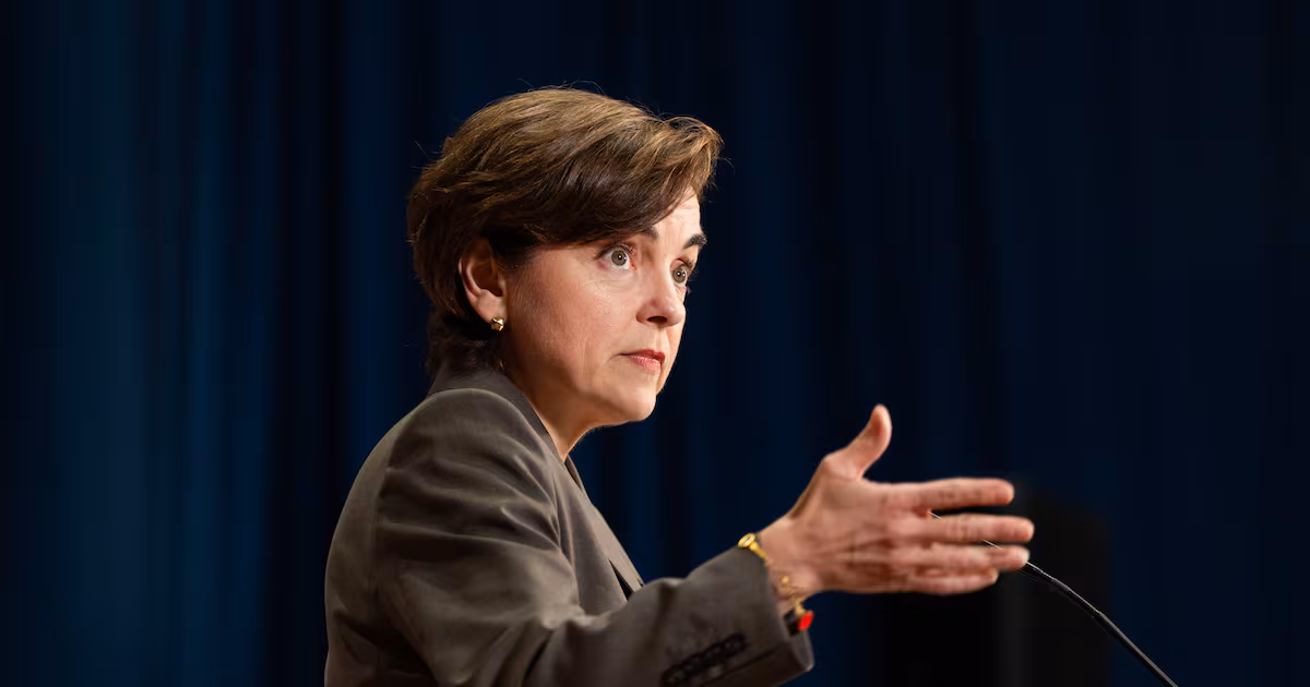 Quebec will not follow suit if Canada drops ban on U.S. liquor, premier says