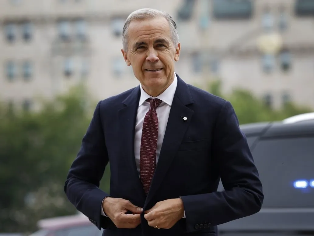 WARMINGTON: Mark Carney turning blind eye to Canada by vacationing now