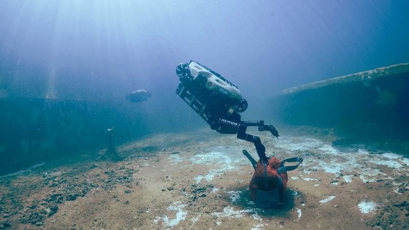 Handy Helpers: Electric Underwater Tools and Manipulators