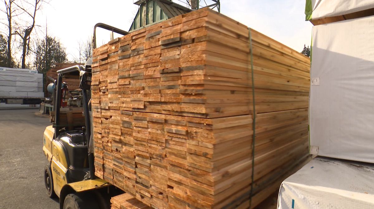 New tariff deadline looms and uncertainty remains