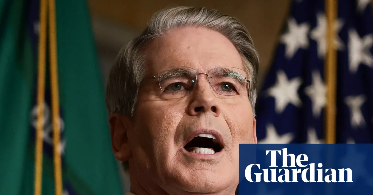 US threatens severe sanctions against countries with economic ties to Iran