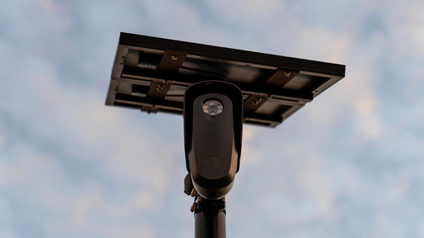 Flock cameras and chatbots: How AI is reshaping emergency services : Here & Now Anytime