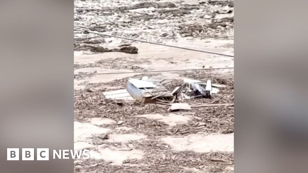 Watch: Hikers airlifted to safety after flash flooding hits Grand Canyon