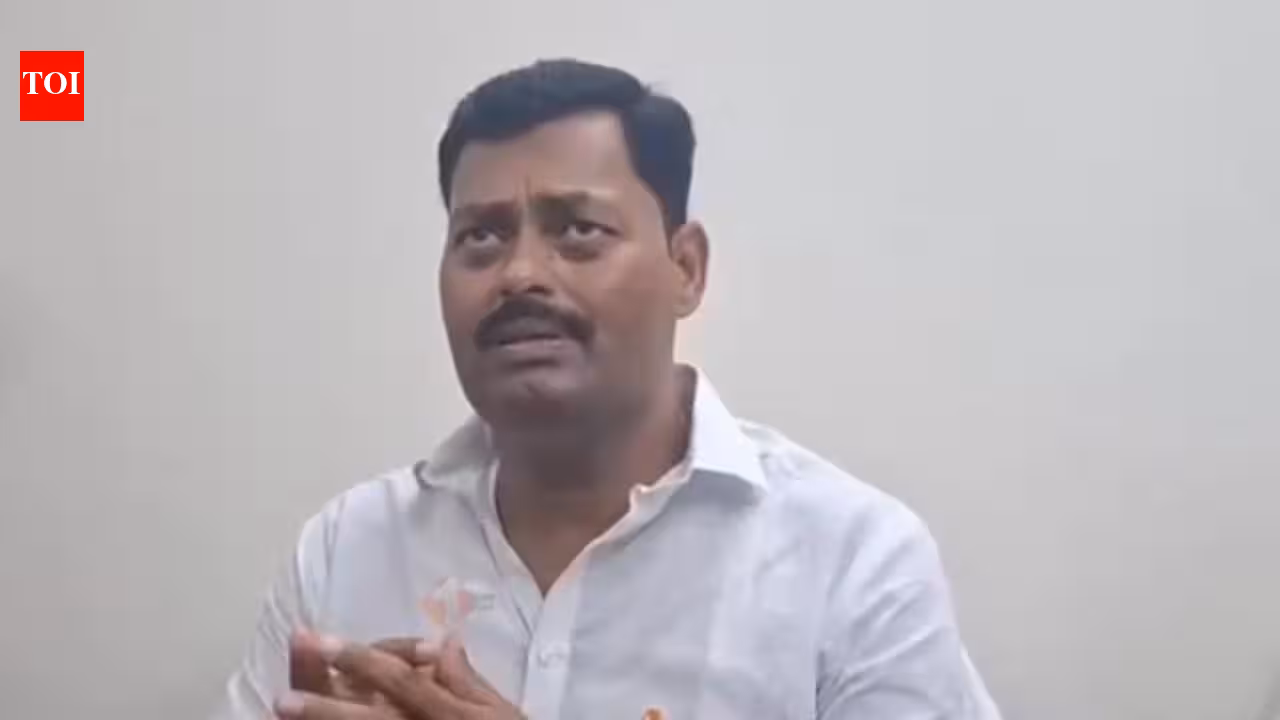 SC/ST welfare minister sees Dalit politics behind Manjhi