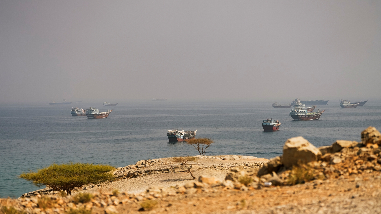 Explosions heard near Iran's Bandar Abbas, Qeshm Island after US military says IRGC targets struck | 5 points | World News