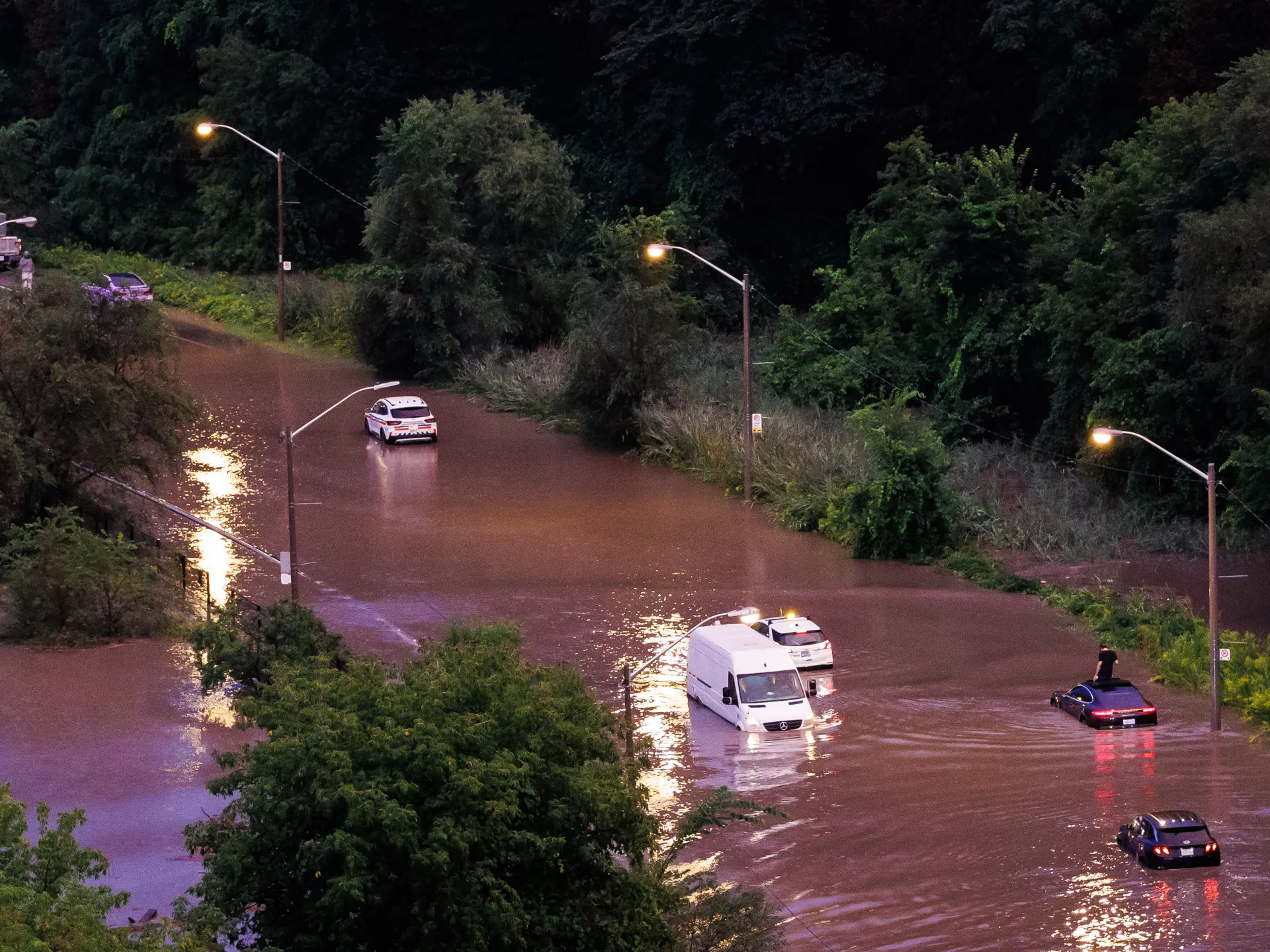 Powerful storm hits Canada’s Toronto, cutting power to tens of thousands