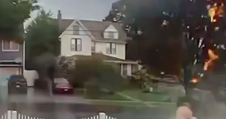 Staten Island man survives lightning strike caught on doorbell camera
