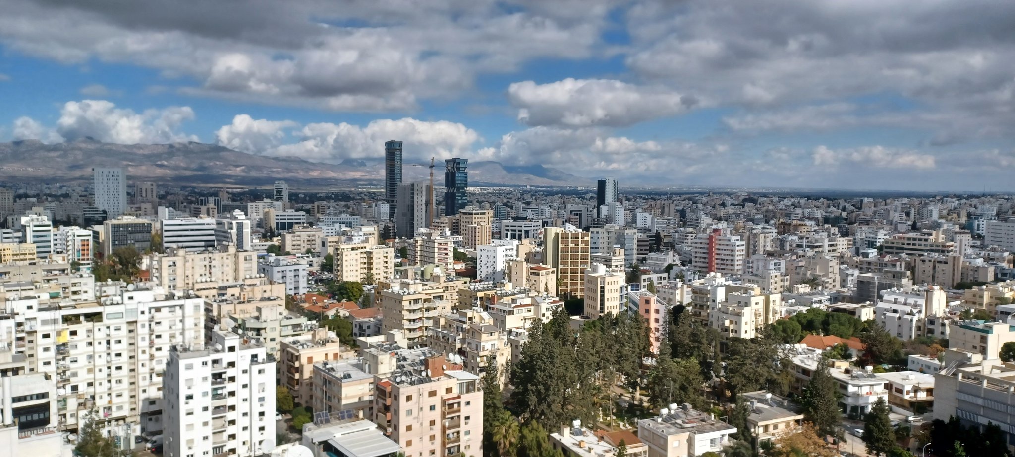 Cyprus Business Now: startups, retail, Keravnos, Geely, AI strategy, BoC, CSE