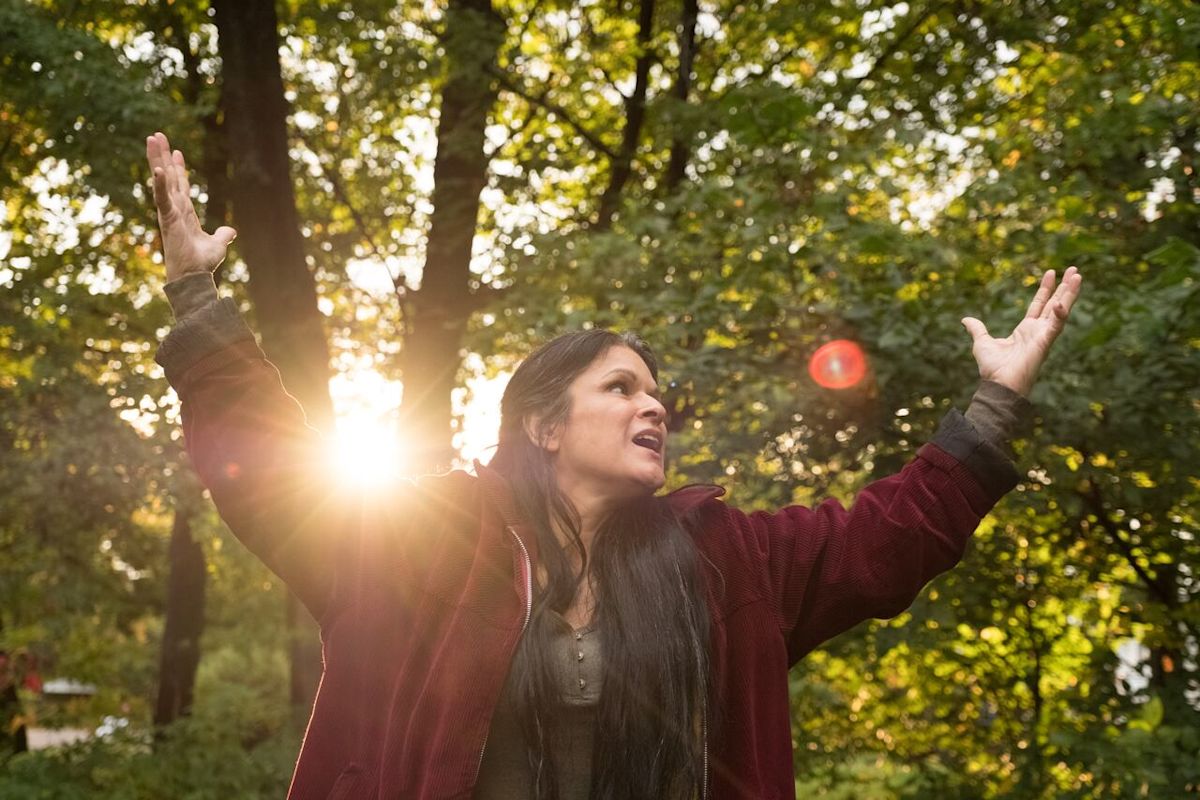 Trailblazing Indigenous actor and director Georgina Lightning dies