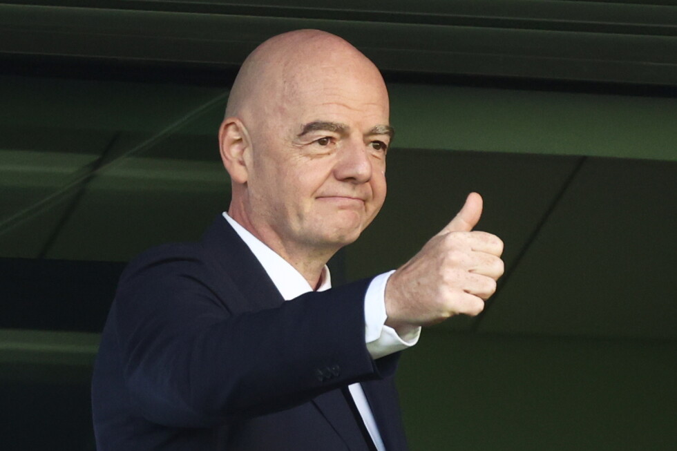 Infantino to stand for re-election as FIFA president despite failed World Cup sell
