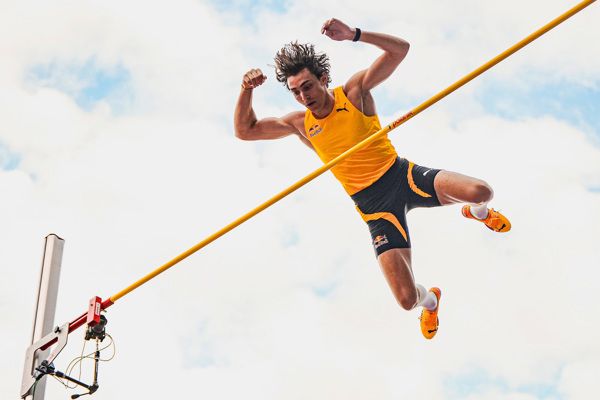 The science behind the perfect pole vault