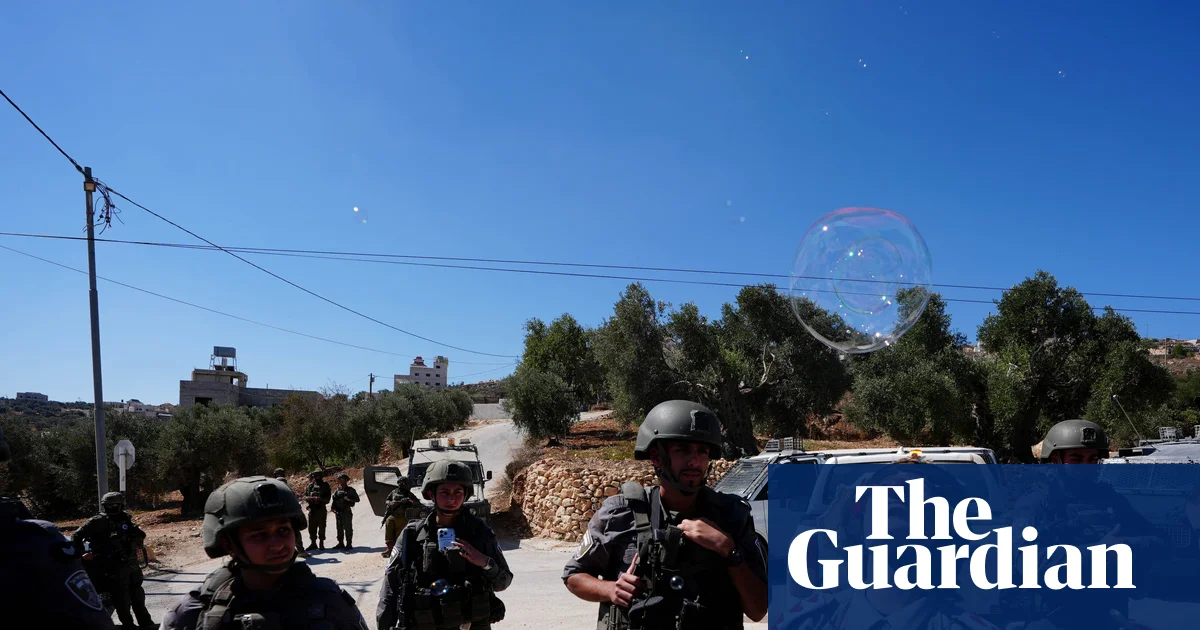 ‘It’s a good start’: prominent Israelis welcome UK sanctions on illegal settlements