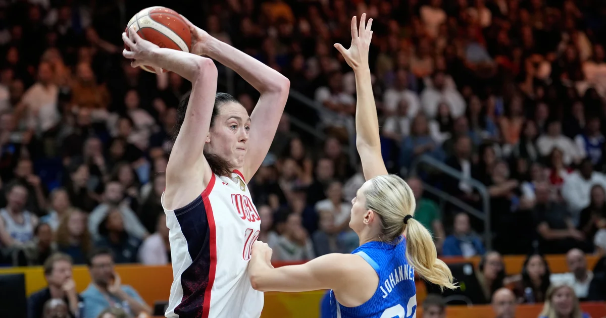U.S. wins fifth straight women's FIBA World Cup title after overcoming 14