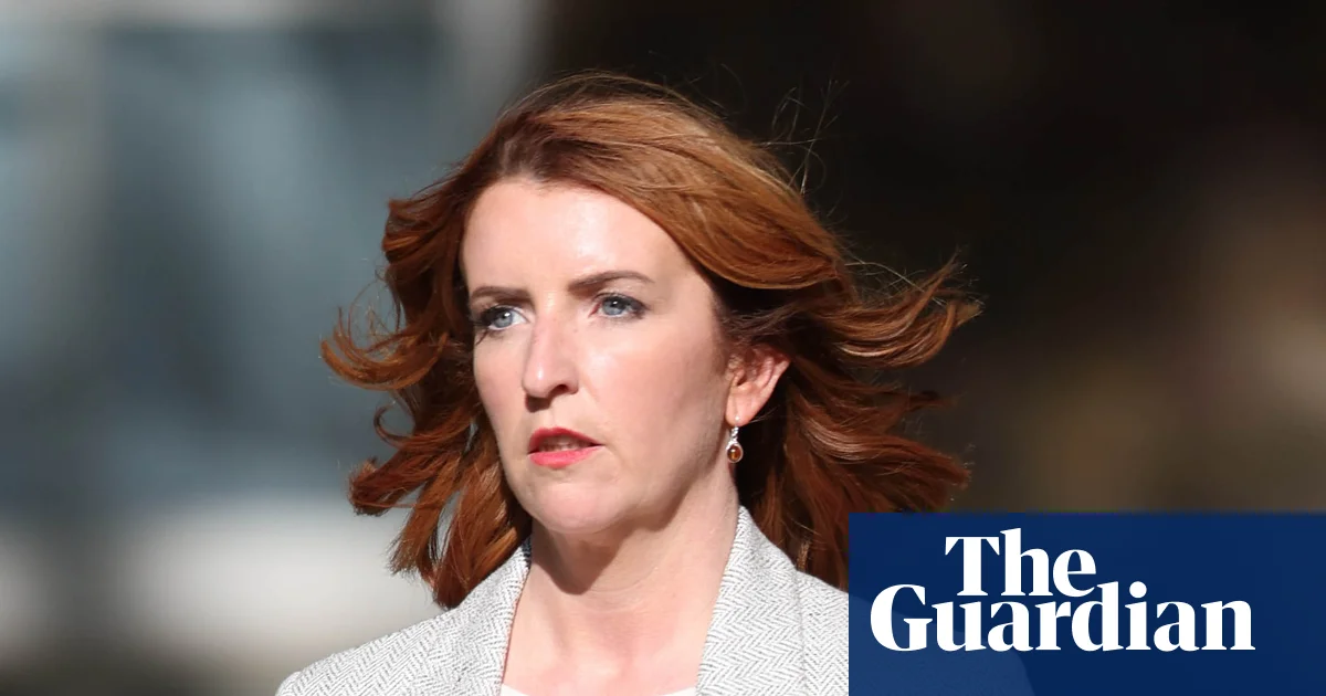 UK must heed warnings from AI experts, minister says