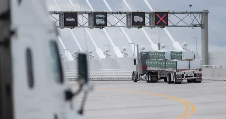 More than 270K crossings reported at Gordie Howe bridge in first full month