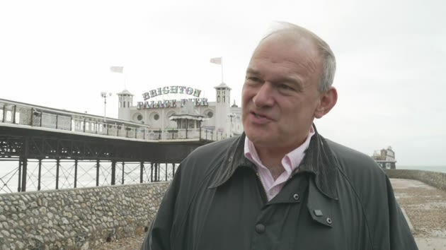 Lib Dems: Closer EU ties will grow economy