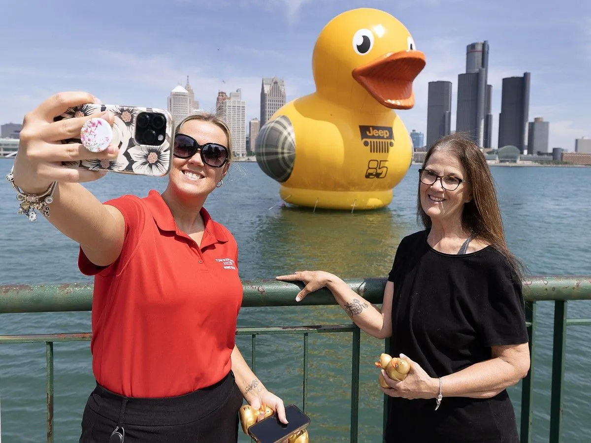Giant rubber duck makes splash in Windsor as Jeep celebrates 85 years in Canada