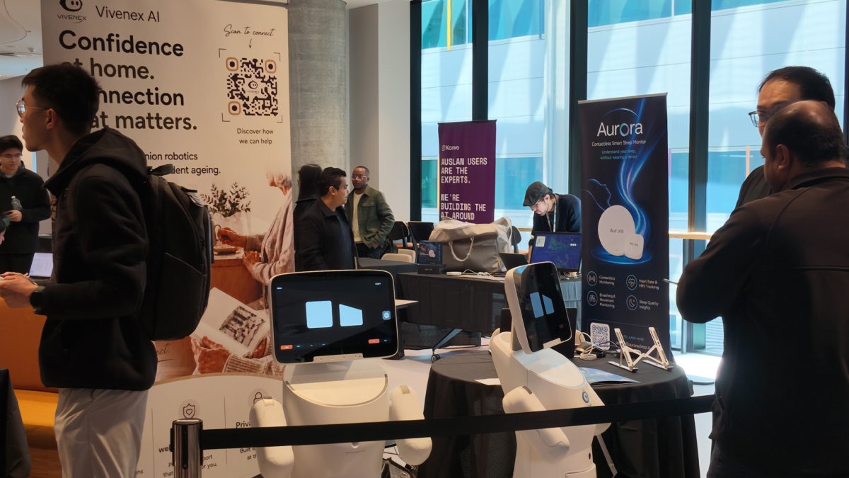 From companion robots to mind