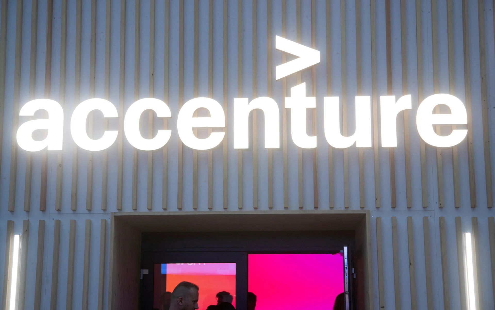 Who gets ahead in the enterprise consulting business with AI now in the game?