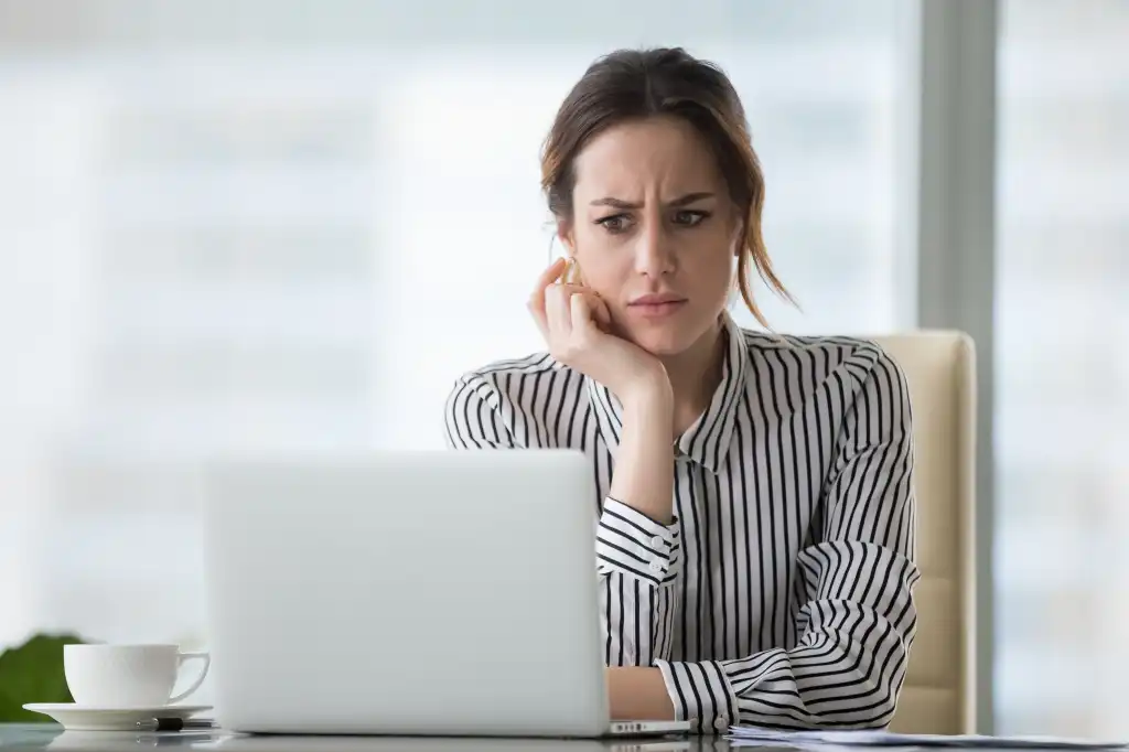Beware these fake websites selling subscriptions to AI assistants