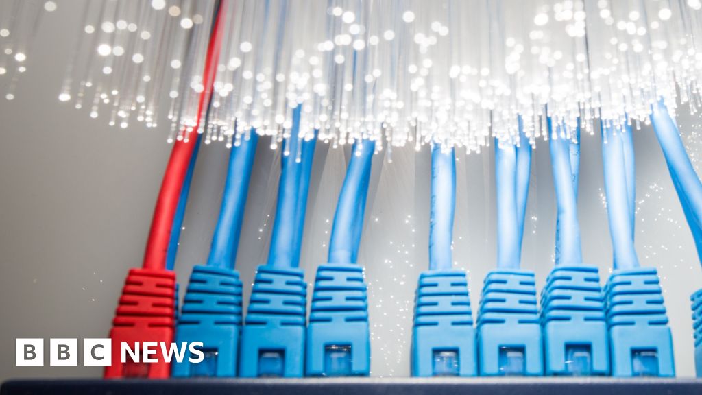Data centres: Developers hope fibre optics will cut power use