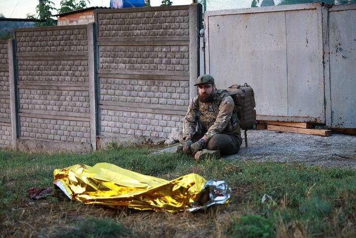 7 dead as Russia, Ukraine exchange strikes and aerial war intensifies