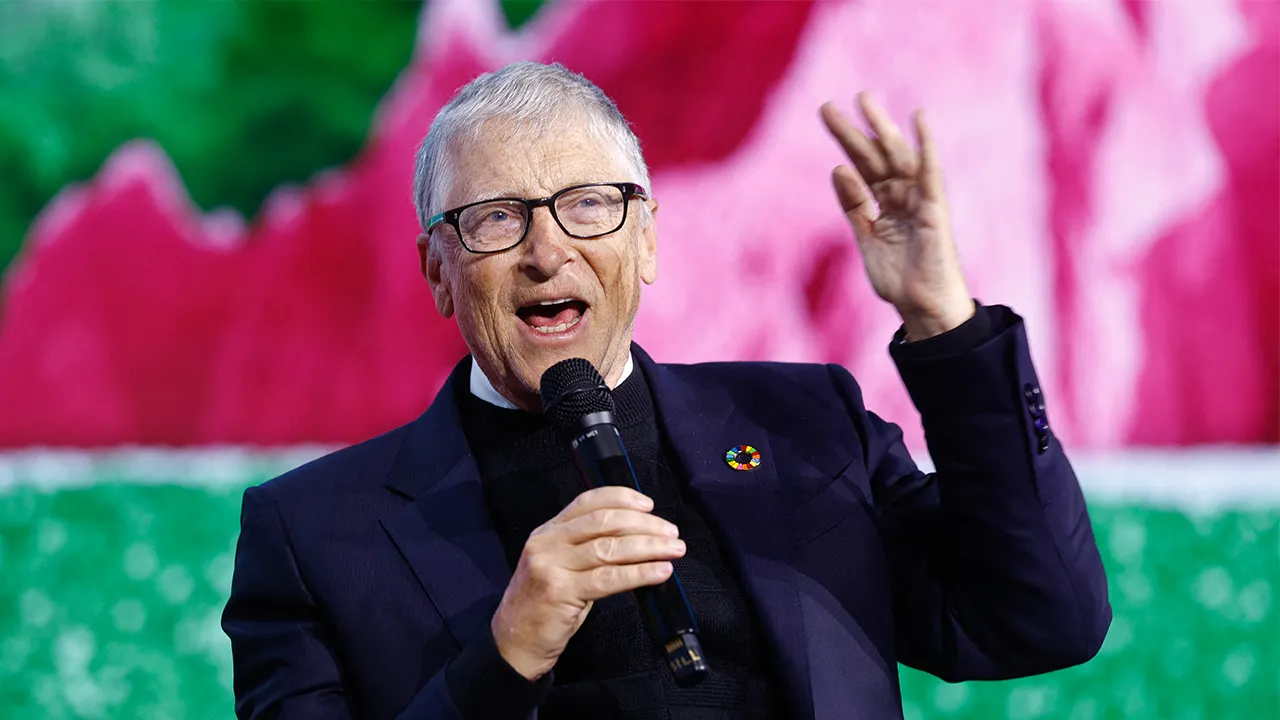 Bill Gates warns artificial intelligence 'powerful enough' to cause 'a billion deaths' if unchecked