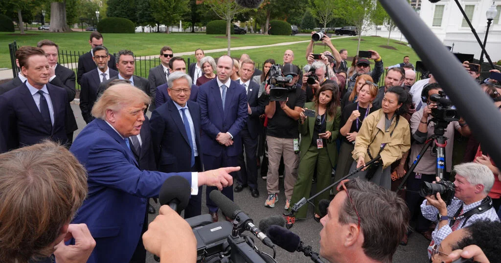Trump and major AI executives sign "morally binding" voluntary controls: "It's almost like a constitution"