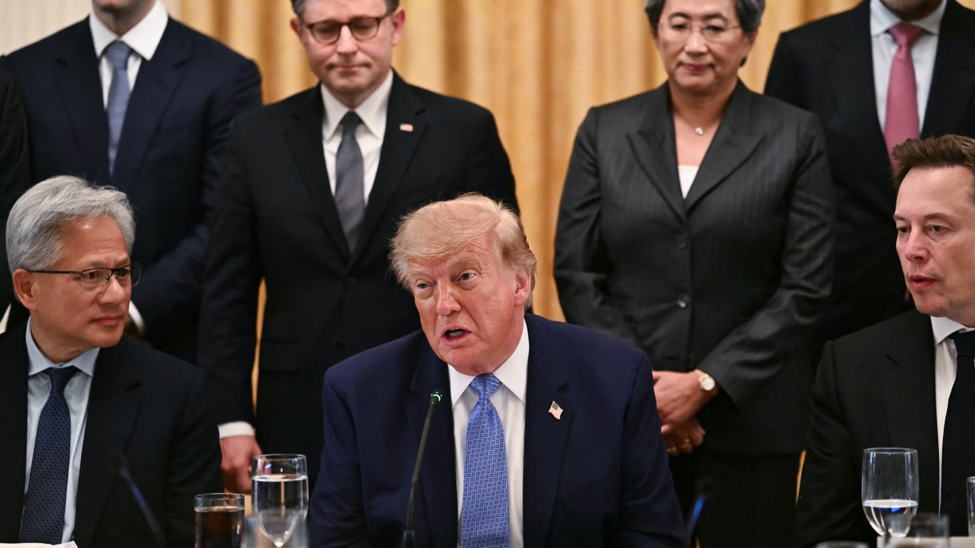 Trump tries to rename AI 'super intelligence' as polls show him sinking on key issue