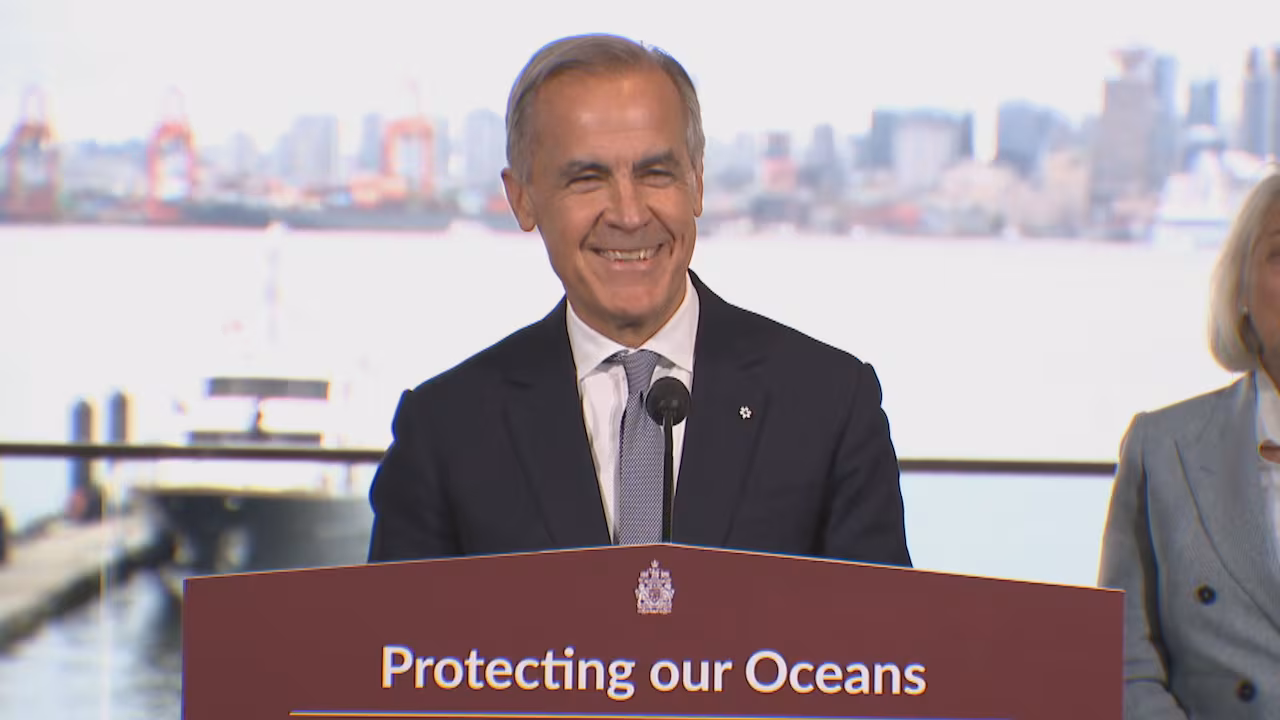 Carney laughs at Trump's claim that Canada will apologize to U.S.