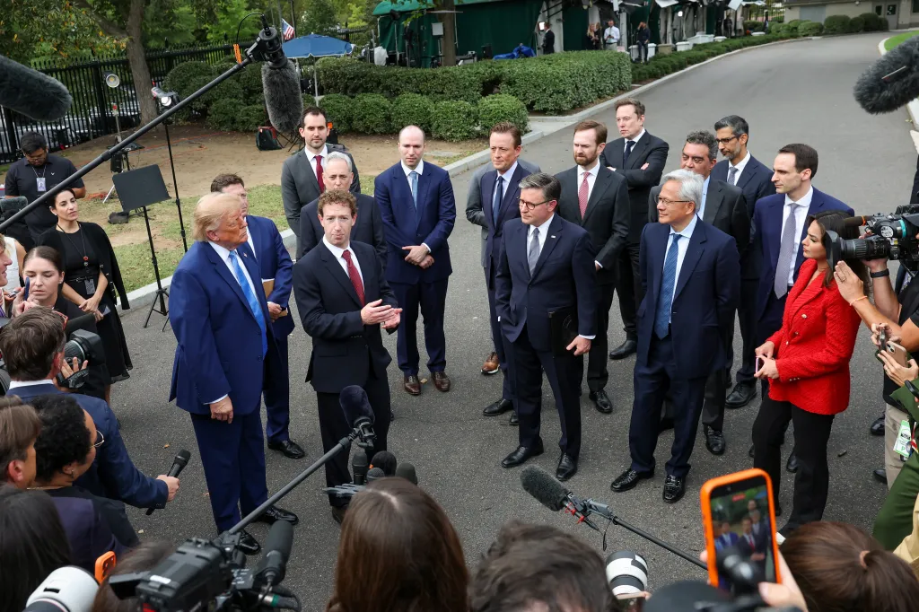 Trump "Very Close" To Naming AI Czar, Lauds Techlords Inking Self