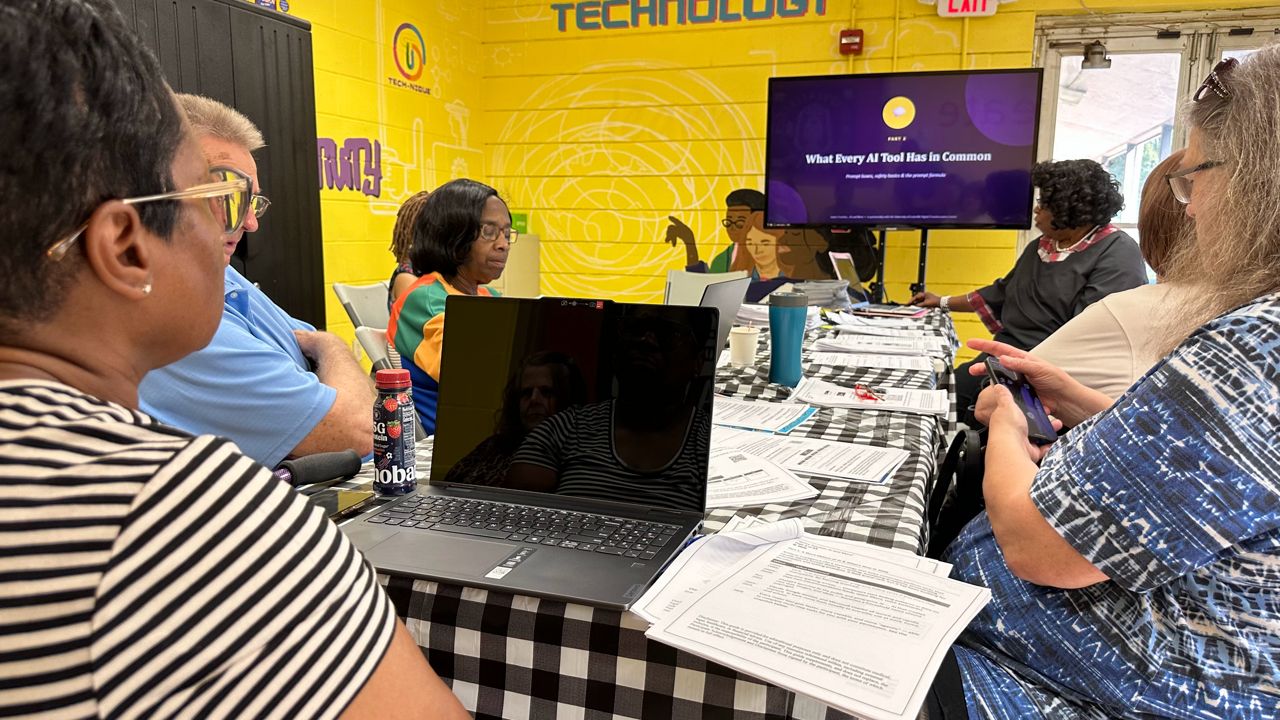 Free AI workshops help Louisville seniors learn new tools