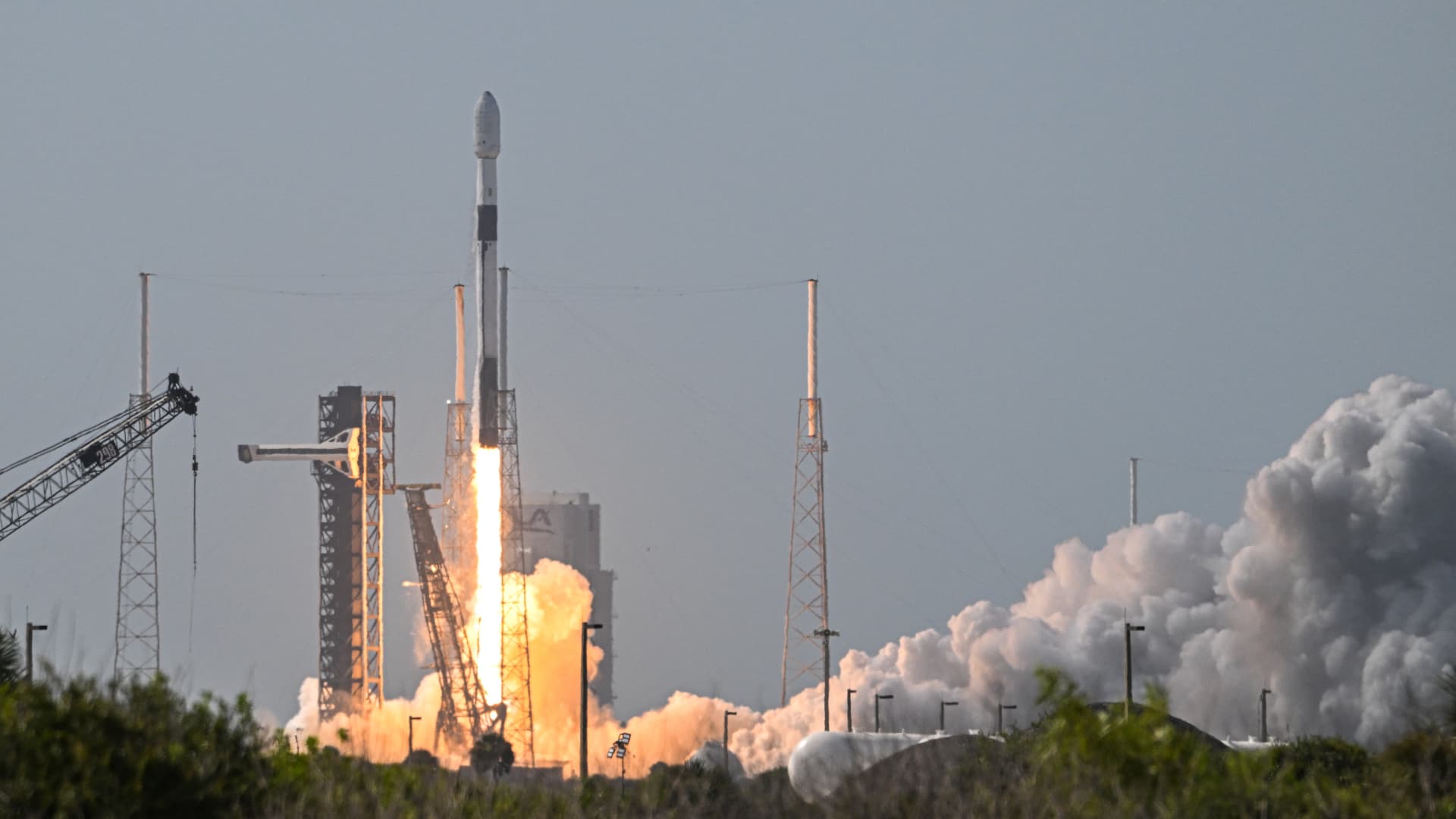 SpaceX set to launch Google AI chips into orbit in push toward space